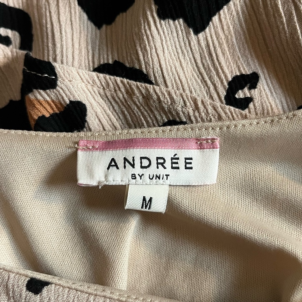 ANDREE BY UNIT Beige and Black Animal Print Top - Picture 7 of 8